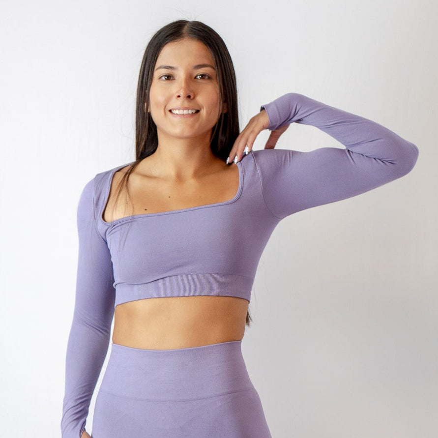 CROP TOP MANGA LARGA